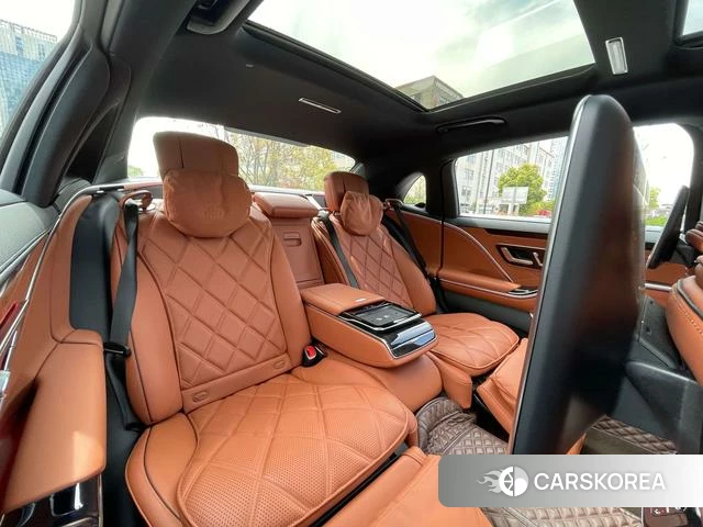 Mercedes-Benz Maybach S-class 2024 Черный из Китая, фото 3