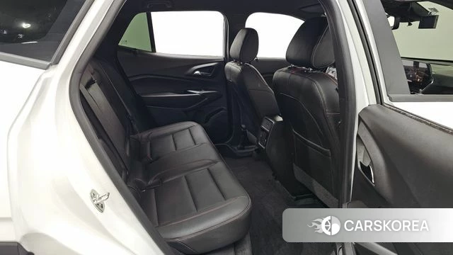 Chevrolet (GM Daewoo) Trax Crossover 2025 Белый из Кореи, фото 3