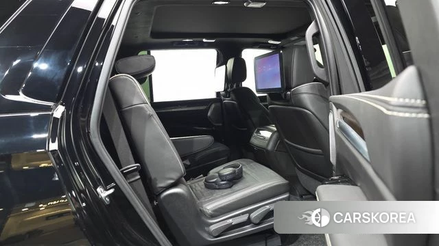 Cadillac Escalade 5th Generation 2025 Черный из Кореи, фото 3