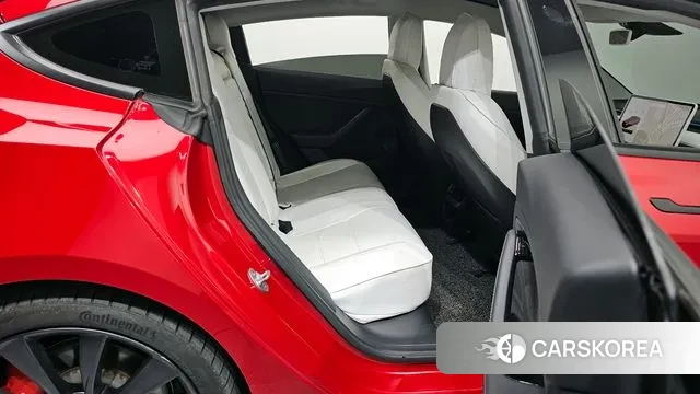 Tesla Model 3 2020 Красный из Кореи, фото 3