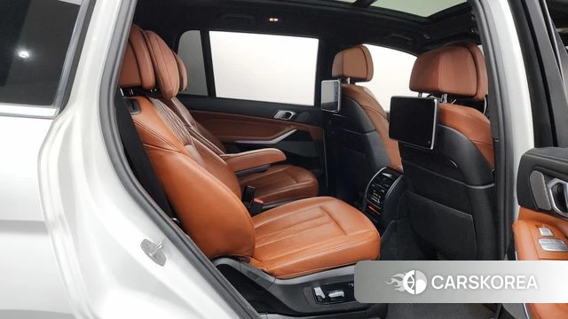 BMW X7 (G07) 2021 Белый из Кореи, фото 3