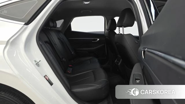 Hyundai Sonata (DN8) 2022 Белый из Кореи, фото 3