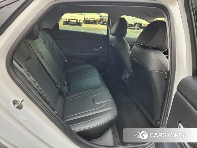 Hyundai Avante (CN7) 2021 Белый из Кореи, фото 3