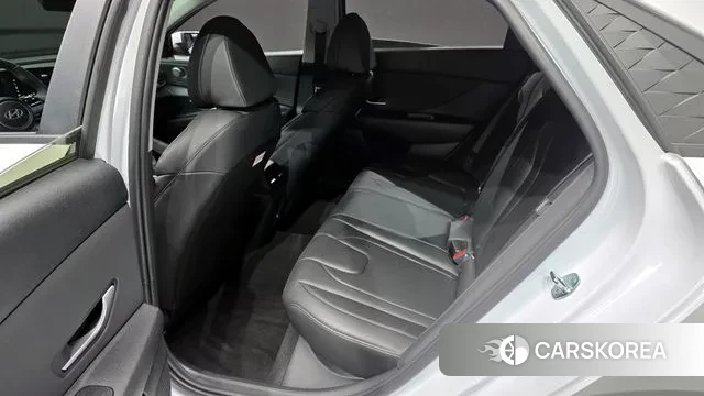 Hyundai The New Avante (CN7) 2025 Белый из Кореи, фото 3