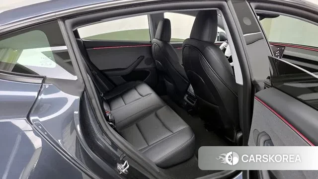 Tesla Model 3 2025 Серый из Кореи, фото 3