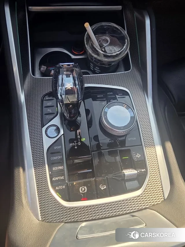 BMW X6 (G06) 2022 Белый из Кореи, фото 3