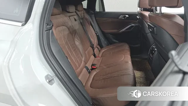 BMW X6 (G06) 2021 Белый из Кореи, фото 3