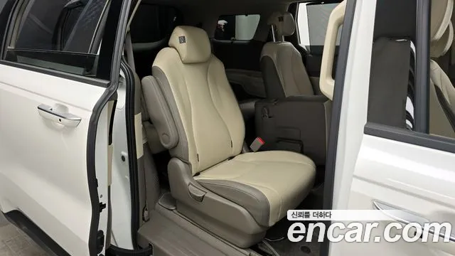 Kia Carnival 4th generation 2023 Белый из Кореи, фото 3