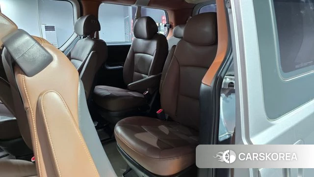 Hyundai The New Grand Starex 2018 Серебристо-серый из Кореи, фото 3