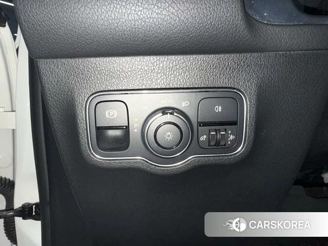 Mercedes-Benz GLB 2021 Белый из Китая, фото 3