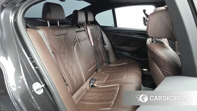 BMW 5 Series (G30) 2020 Серый из Кореи, фото 3