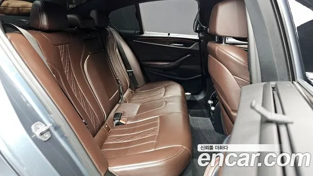 BMW 5 Series (G30) id 2718814 из Кореи 3