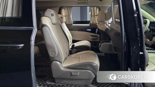 Kia Carnival 4th generation 2022 Черный из Кореи, фото 3