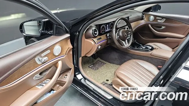 Mercedes-Benz E-Class W213 2019 Черный из Кореи, фото 3