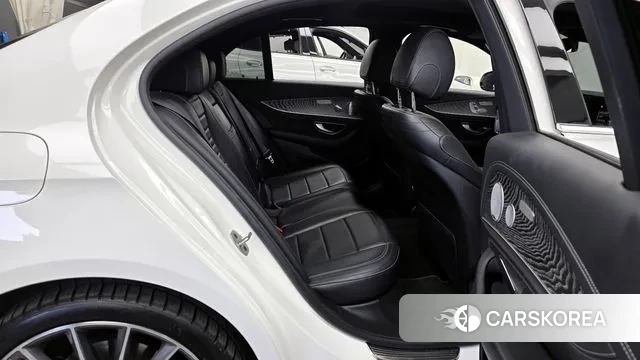 Mercedes-Benz E-Class W213 2021 Белый из Кореи, фото 3