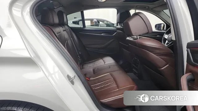 BMW 5 Series (G30) 2020 Белый из Кореи, фото 3