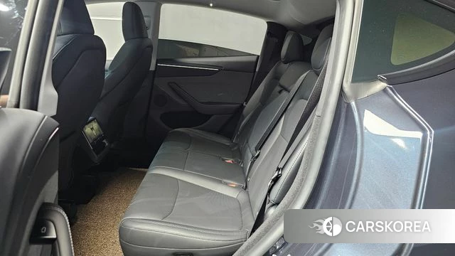 Tesla Model Y 2025 Серый из Кореи, фото 3