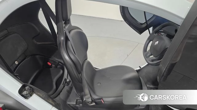 Renault Korea (Samsung) Twizy 2020 Светло-серебряный цвет из Кореи, фото 3