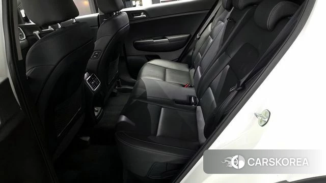 Kia Sportage The Bold 2021 Белый из Кореи, фото 3
