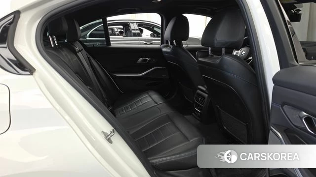 BMW 3 Series (G20) 2019 Белый из Кореи, фото 3