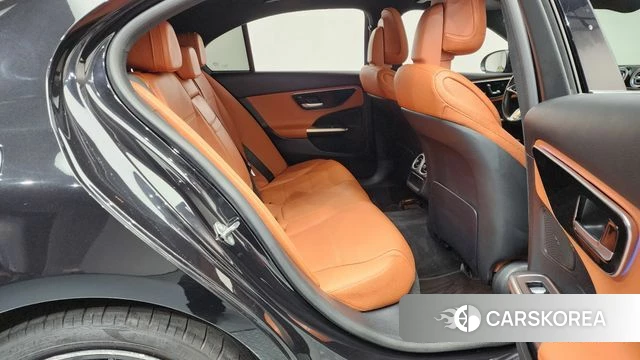 Mercedes-Benz C-Class W206 2023 Черный из Кореи, фото 3