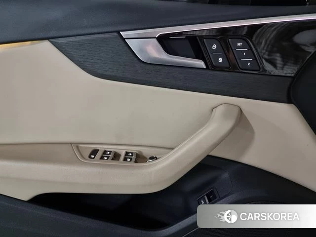 Audi A4 (B9) 2023 Черный из Кореи, фото 3