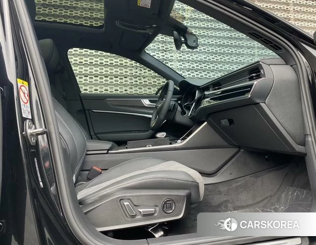 Audi A6L 2023 Черный из Китая, фото 3