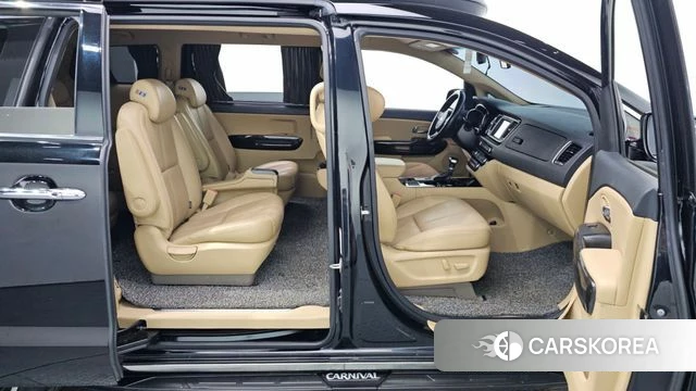 Kia The New Carnival 2018 Черный из Кореи, фото 3