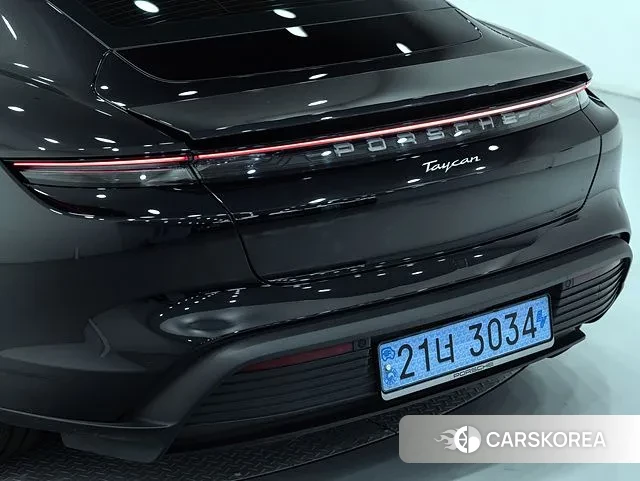 Porsche Taycan 2023 Черный из Кореи, фото 3