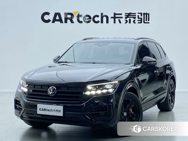 Volkswagen Touareg 2023 Черный из Китая, фото 3