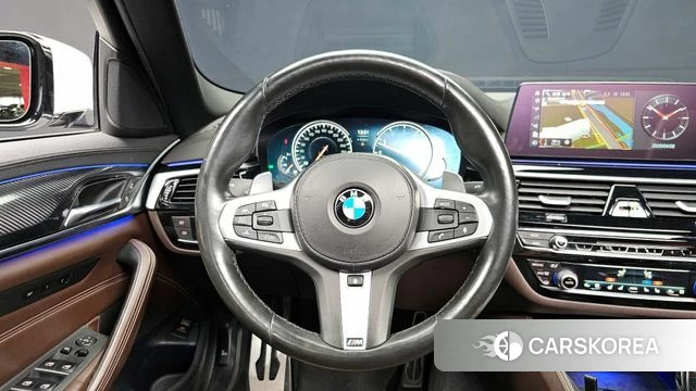 BMW 5 Series (G30) 2018 Белый из Кореи, фото 3