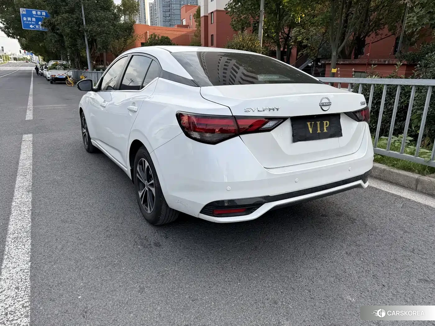 Nissan Sylphy 2025 Белый из Китая, фото 3