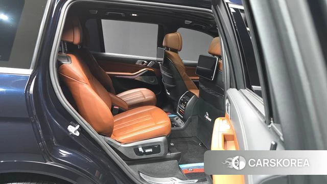 BMW X7 (G07) 2022 Черный из Кореи, фото 3