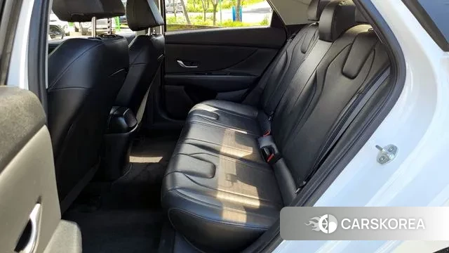 Hyundai Avante (CN7) 2021 Белый из Кореи, фото 3