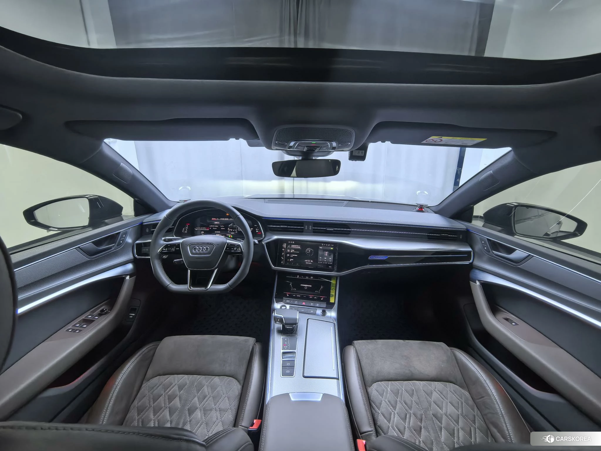 Audi A7L 2022 Серебристо-серый из Китая, фото 3