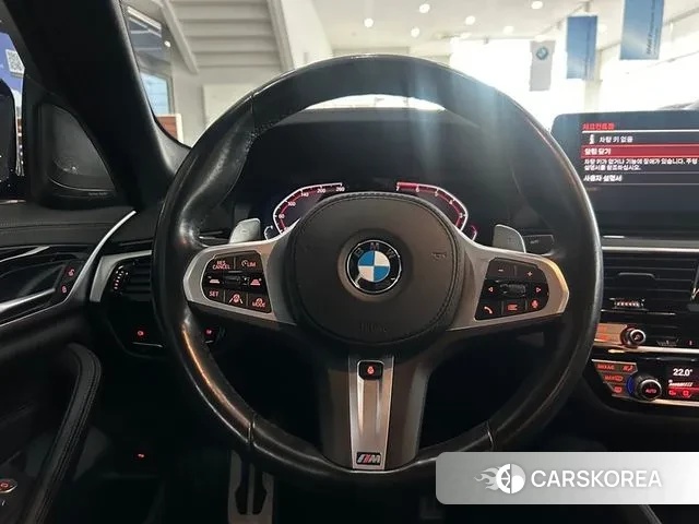 BMW 5 Series (G30) 2023 Серый из Кореи, фото 3