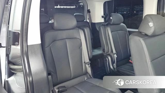 Hyundai Staria 2024 Серебристо-серый из Кореи, фото 3