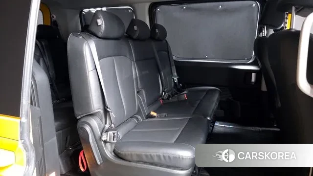 Hyundai Staria 2022 Желтый из Кореи, фото 3