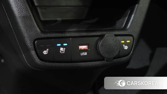 Kia The New Kia Ray EV 2023 Белый из Кореи, фото 3