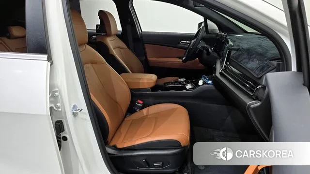 Kia Sportage 5th Generation 2024 Белый из Кореи, фото 3