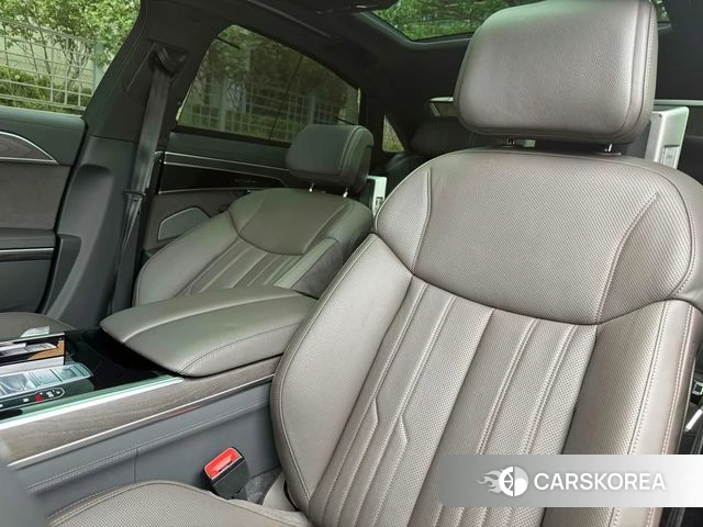 Audi A8 (D5) 2023 Черный из Кореи, фото 3