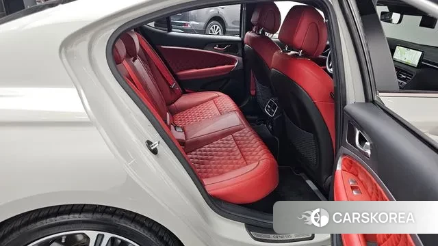 Genesis The New G70 2025 Жемчужный цвет из Кореи, фото 3