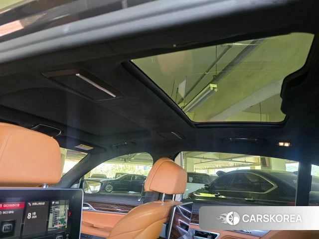 BMW 7 Series (G11) 2018 Серый из Кореи, фото 3