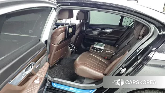 BMW 7 Series (G11) 2020 Черный из Кореи, фото 3