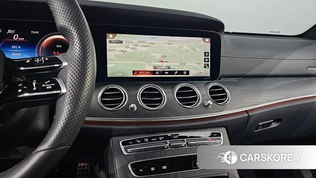 Mercedes-Benz E-Class W213 2021 Черный из Кореи, фото 3