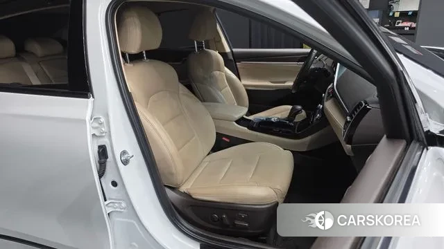 Hyundai Grandeur IG Hybrid 2019 Белый из Кореи, фото 3