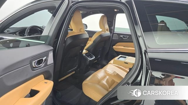 Volvo XC60 second Generation 2021 Черный из Кореи, фото 3