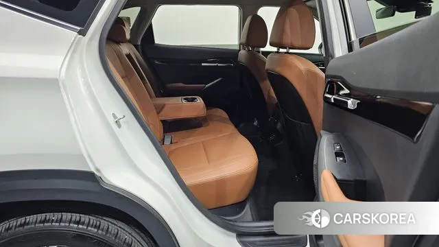 Kia The New Seltos 2023 Белый двухцветный из Кореи, фото 3