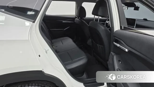 Kia Seltos 2022 Белый из Кореи, фото 3