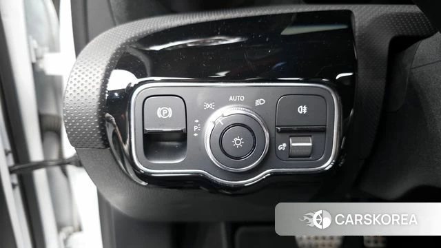 Mercedes-Benz A-Class W177 2021 Белый из Кореи, фото 3